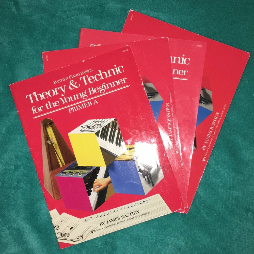 Piano Books Young Beginner by James Bastien